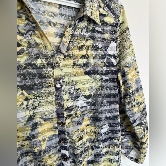 Collection Mat Women's Button-Up Top - Yellow and Gray size medium - Picture 6 of 6